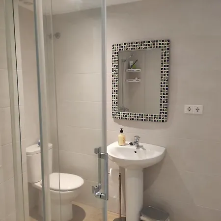 Cervantes - 100m & Center Apartman