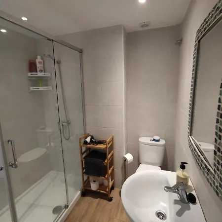 Cervantes - 100m & Center Apartman *