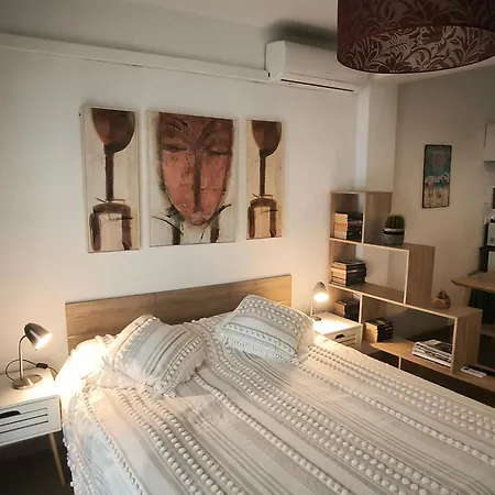 Cervantes - 100m & Center Apartman *