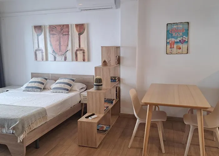 Cervantes - 100m & Center *