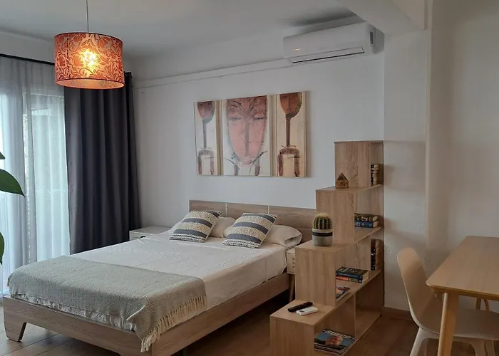 Cervantes - 100m & Center Apartament Fuengirola